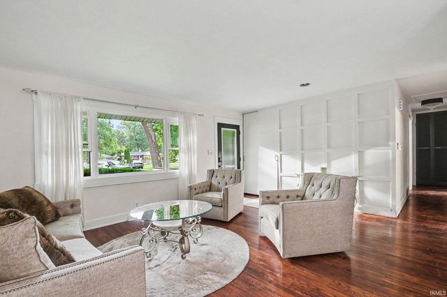 203 Wildemere Drive, South Bend, IN 46615