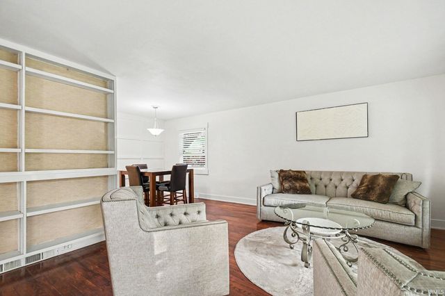 203 Wildemere Drive, South Bend, IN 46615