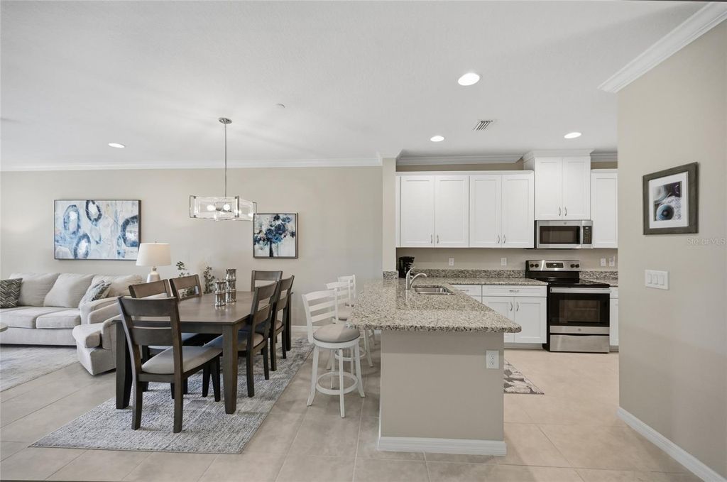 Image 13 of property listing at 13837 MESSINA LOOP 101, Bradenton, FL 34211