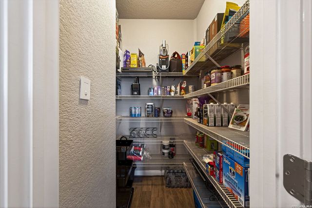 10214 Shawnee Bluff, Converse, TX 78109