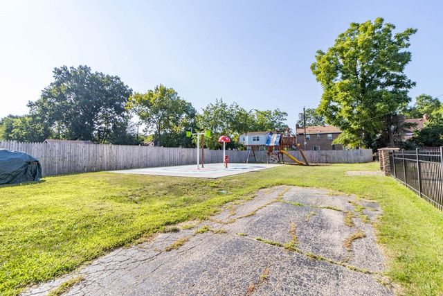 1519 Section Road, Cincinnati, OH 45237