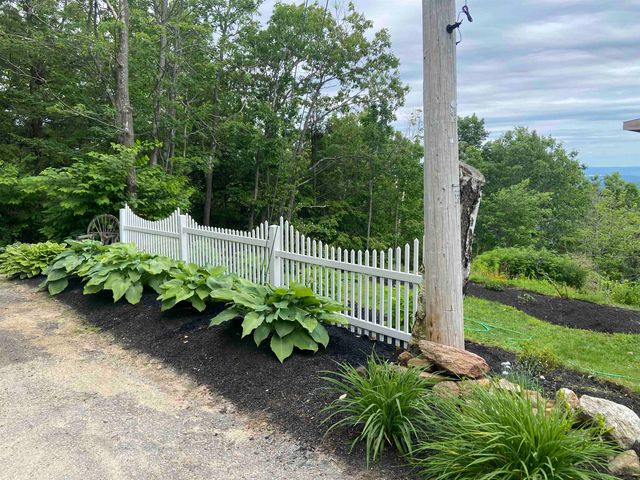 30 Crescent Lane, Goffstown, NH 03045