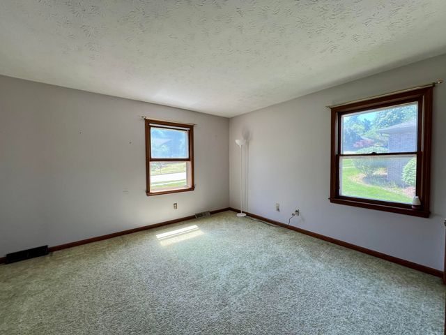3416 Pinas Bay Drive, Lexington, KY 40502