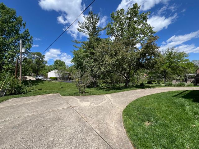 3416 Pinas Bay Drive, Lexington, KY 40502