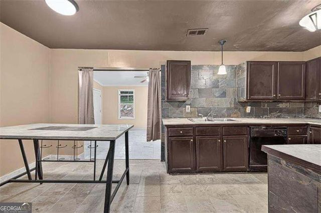 852 Alfred Road NW, Atlanta, GA 30331