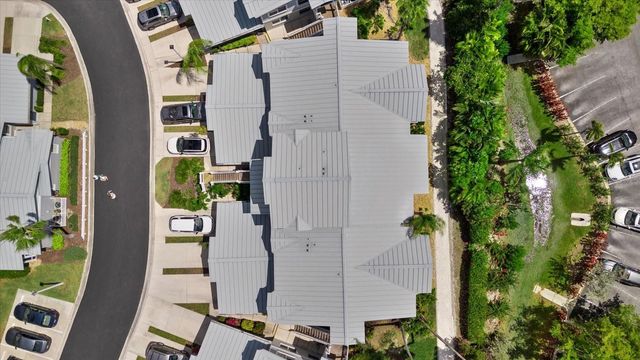 1332 SIESTA BAYSIDE DRIVE 1332C, Sarasota, FL 34242