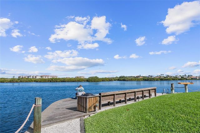 1332 SIESTA BAYSIDE DRIVE 1332C, Sarasota, FL 34242