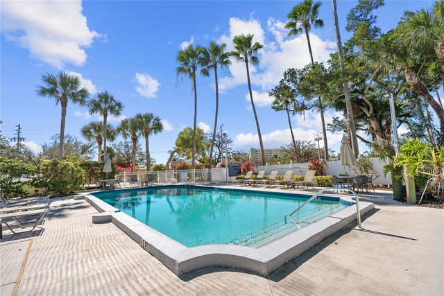 1332 SIESTA BAYSIDE DRIVE 1332C, Sarasota, FL 34242