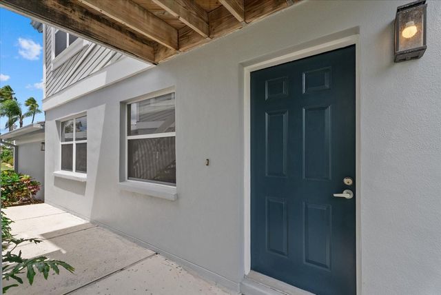 1332 SIESTA BAYSIDE DRIVE 1332C, Sarasota, FL 34242