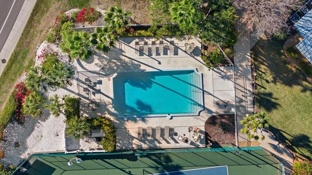 1332 SIESTA BAYSIDE DRIVE 1332C, Sarasota, FL 34242