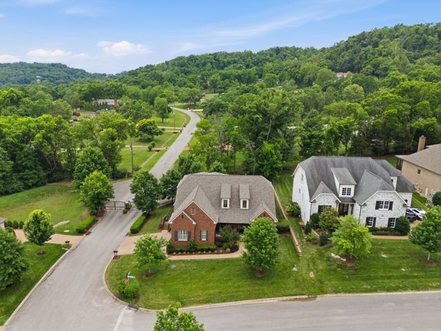 117 Azalea Ln, Franklin, TN 37064