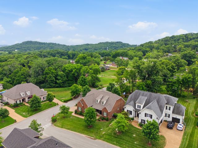 117 Azalea Ln, Franklin, TN 37064