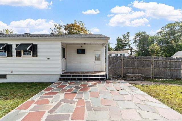 20 Mckenney Circle, Andover, MA 01810