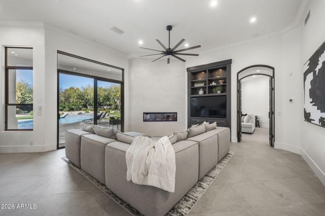 7100 E BERNEIL Drive, Paradise Valley, AZ 85253