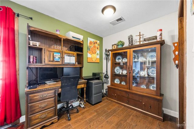 1811 Victoria Street, Mission, TX 78572