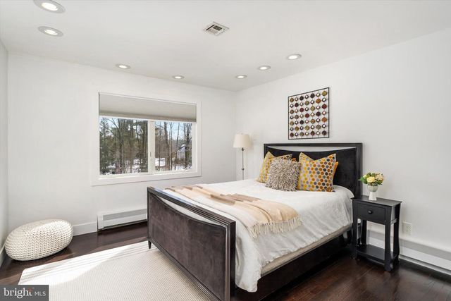 270 WENDOVER DR, Princeton, NJ 08540