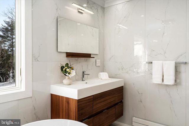 270 WENDOVER DR, Princeton, NJ 08540