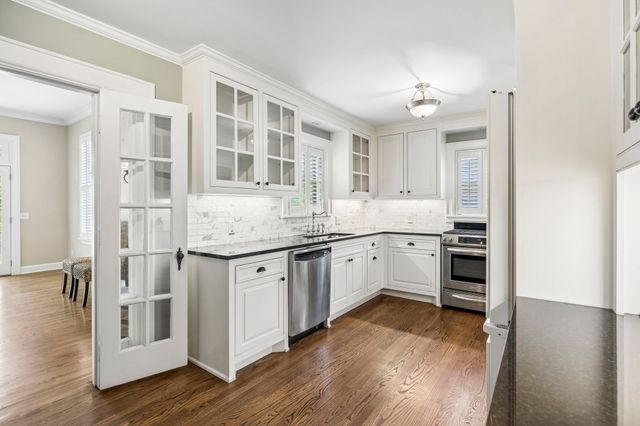 1910 Sweetbriar Ave, Nashville, TN 37212