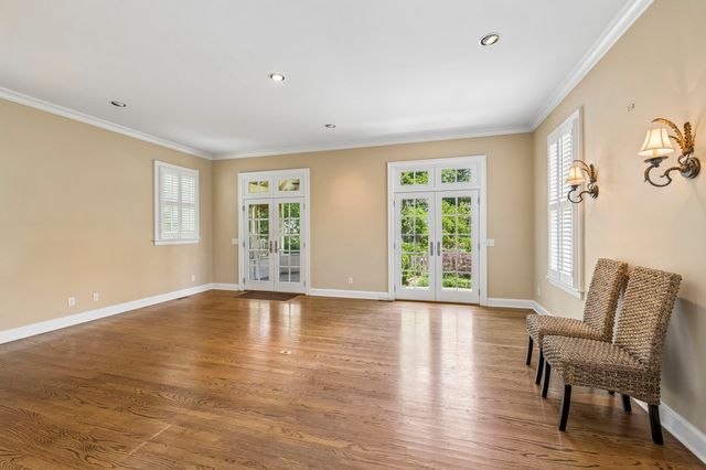 1910 Sweetbriar Ave, Nashville, TN 37212