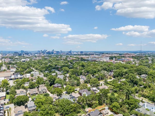 1910 Sweetbriar Ave, Nashville, TN 37212