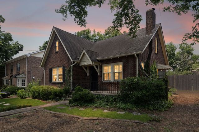 1910 Sweetbriar Ave, Nashville, TN 37212