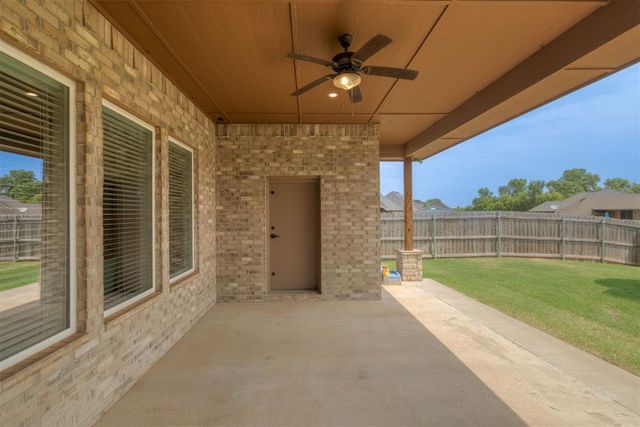 3904 Wedgewood Creek Drive, Oklahoma City, OK 73179