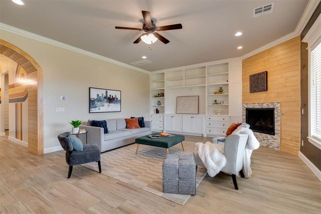 3904 Wedgewood Creek Drive, Oklahoma City, OK 73179
