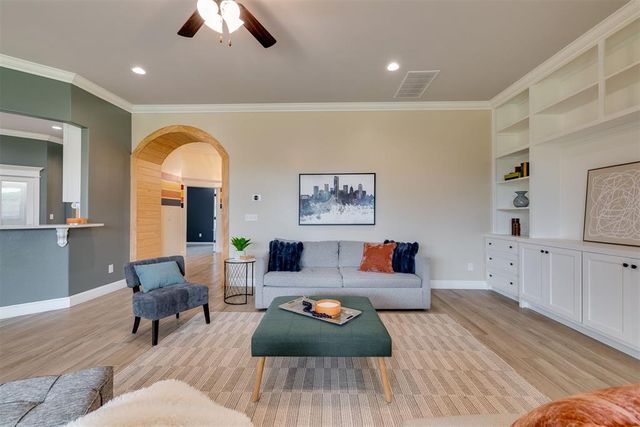 3904 Wedgewood Creek Drive, Oklahoma City, OK 73179