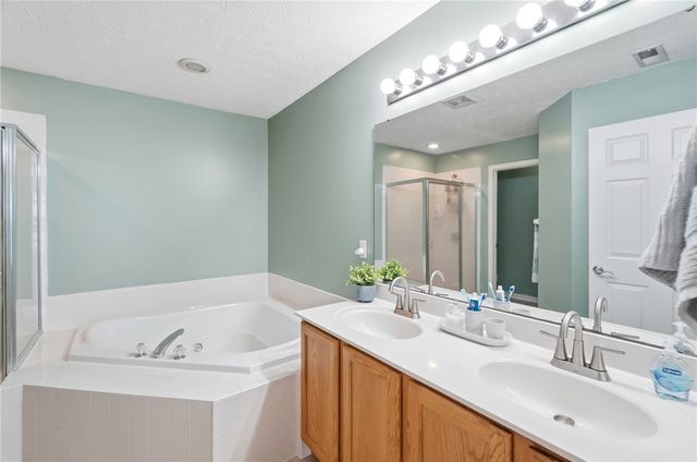 72 Crockett Drive, Springboro, OH 45066