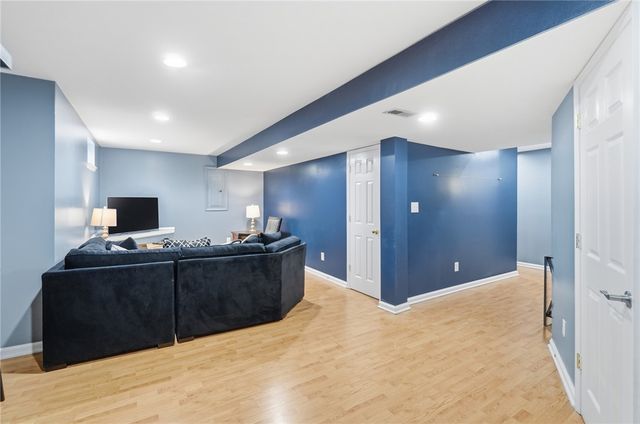 72 Crockett Drive, Springboro, OH 45066