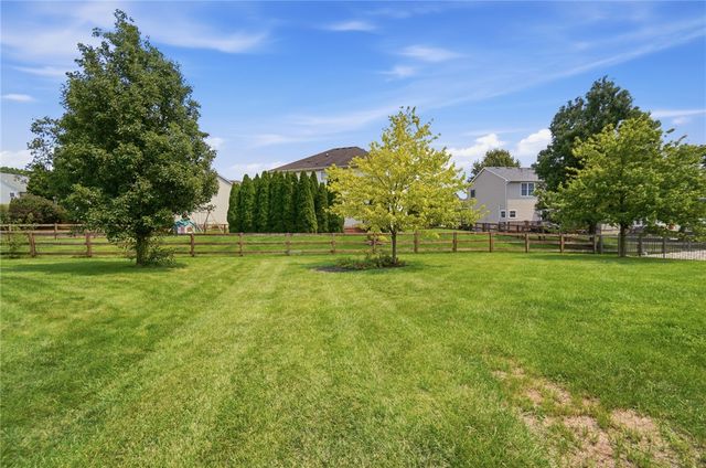 72 Crockett Drive, Springboro, OH 45066