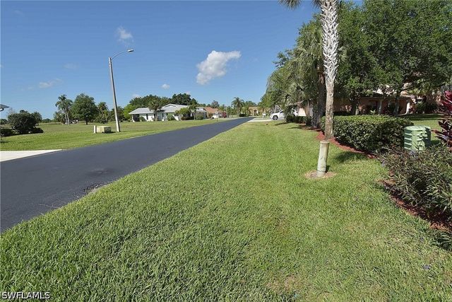 19949 Lake Vista CIR 16C, Lehigh Acres, FL 33936