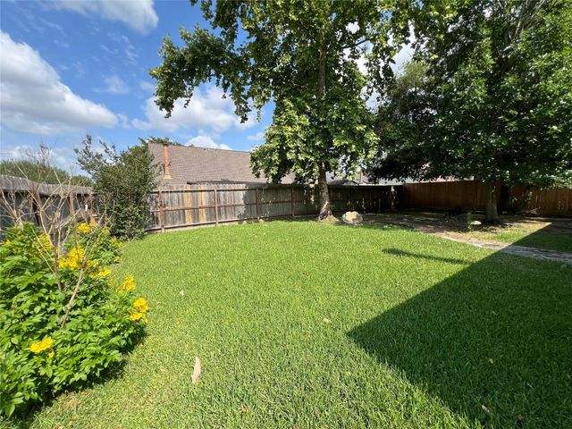 2134 Collingsfield Drive, Sugar Land, TX 77478