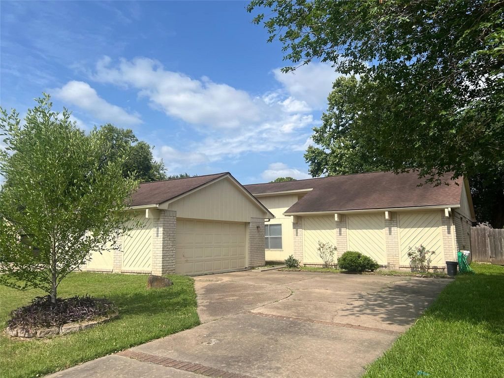 2134 Collingsfield Drive, Sugar Land, TX 77478