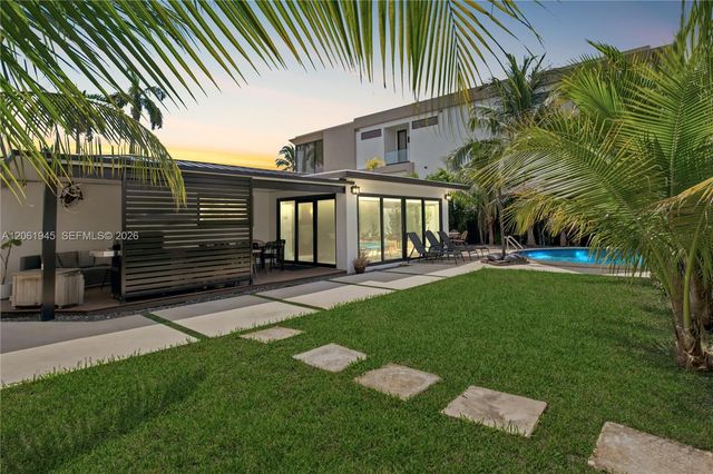 12906 Cherry Rd, North Miami, FL 33181
