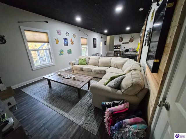 118 Sawgrass Avenue, Vine Grove, KY 40175