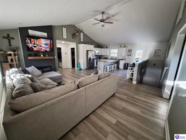 118 Sawgrass Avenue, Vine Grove, KY 40175