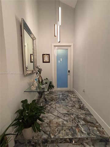 7983 NW 114th Place, Doral, FL 33178
