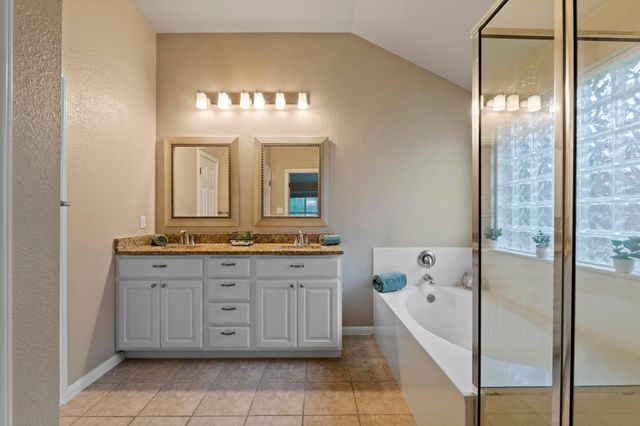 1020 Portchester Castle PATH, Pflugerville, TX 78660