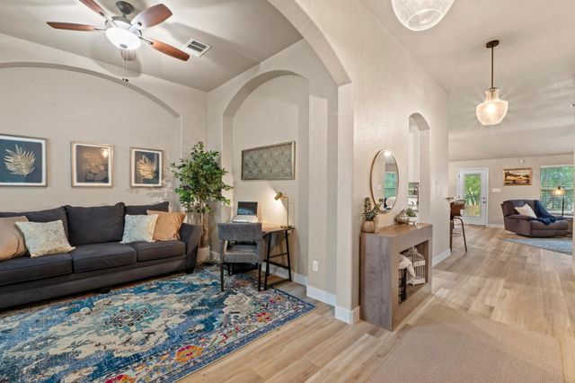 1020 Portchester Castle PATH, Pflugerville, TX 78660