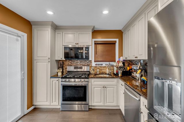 63 Daniel Street, Carteret, NJ 07008