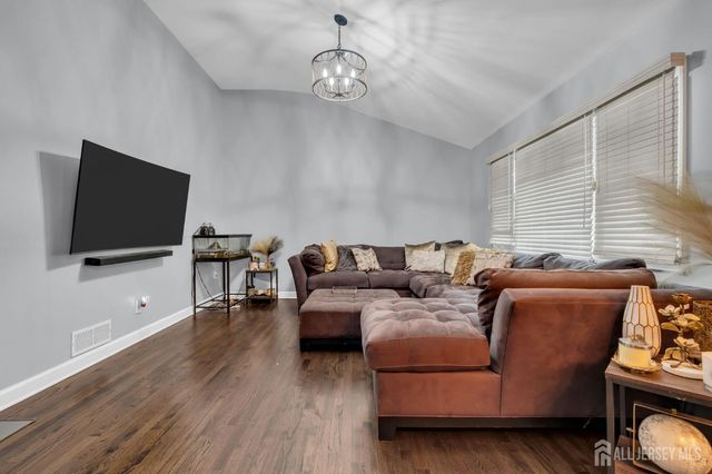 63 Daniel Street, Carteret, NJ 07008