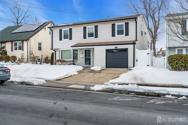 63 Daniel Street, Carteret, NJ 07008