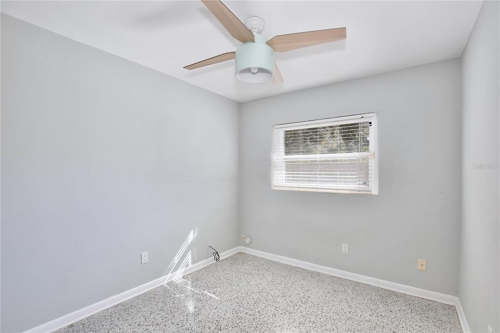 Image 18 of property listing at 427 SUNGLOW COURT, Orlando, FL 32803