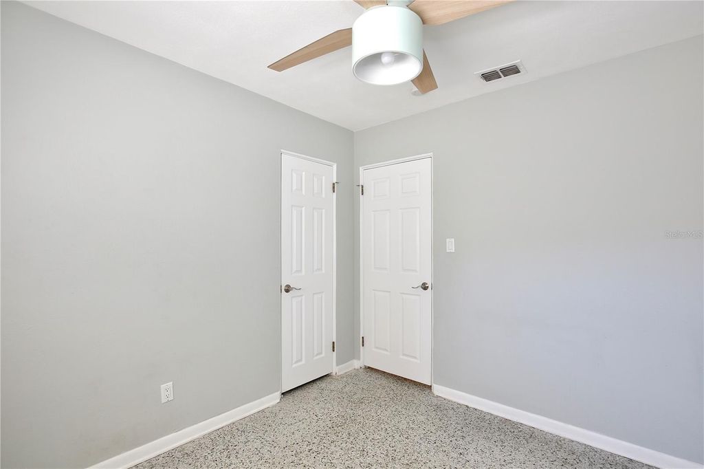 Image 19 of property listing at 427 SUNGLOW COURT, Orlando, FL 32803