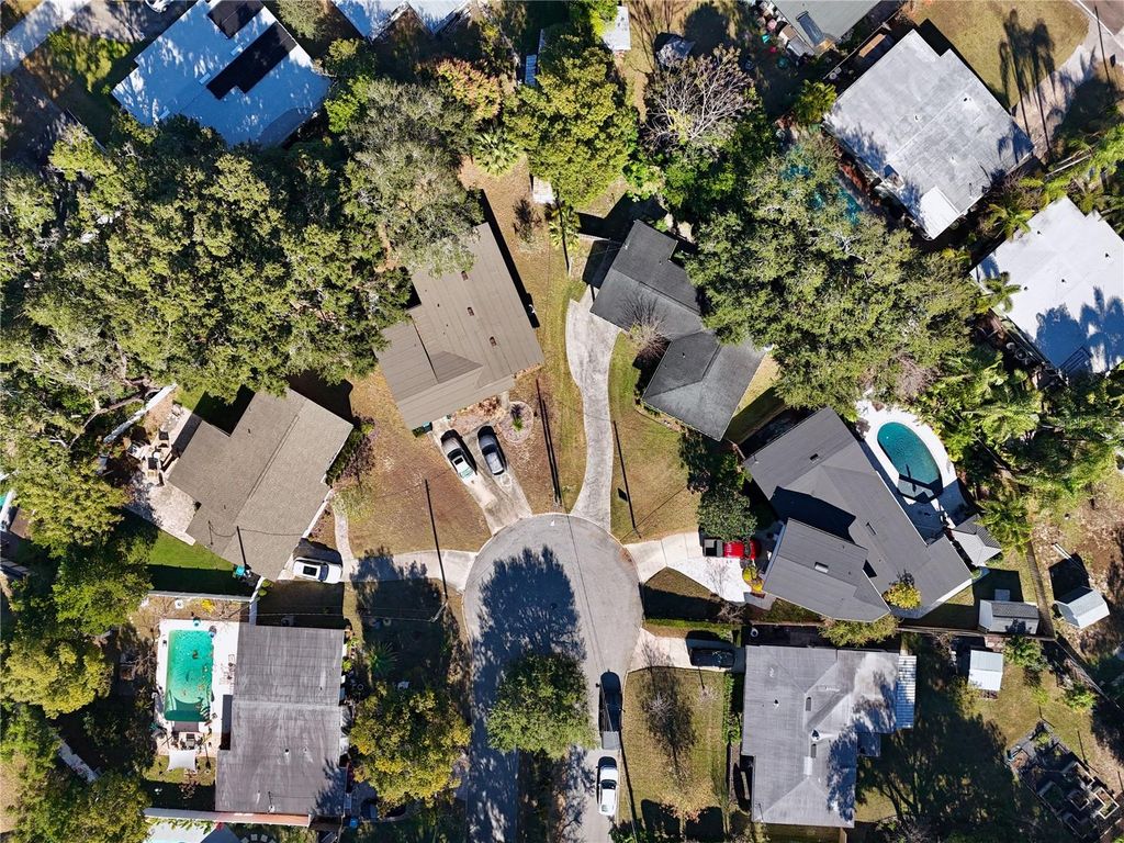 Image 39 of property listing at 427 SUNGLOW COURT, Orlando, FL 32803