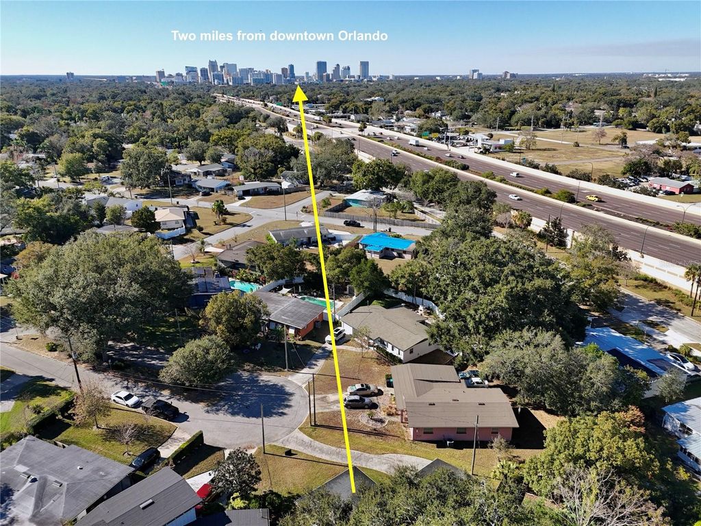 Image 41 of property listing at 427 SUNGLOW COURT, Orlando, FL 32803