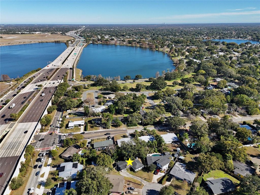 Image 45 of property listing at 427 SUNGLOW COURT, Orlando, FL 32803