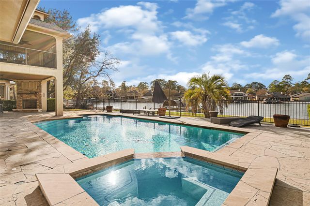 3519 Brookhaven Drive, Montgomery, TX 77356