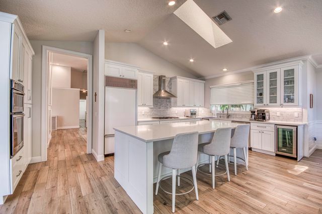 185 Thornton Drive, Palm Beach Gardens, FL 33418